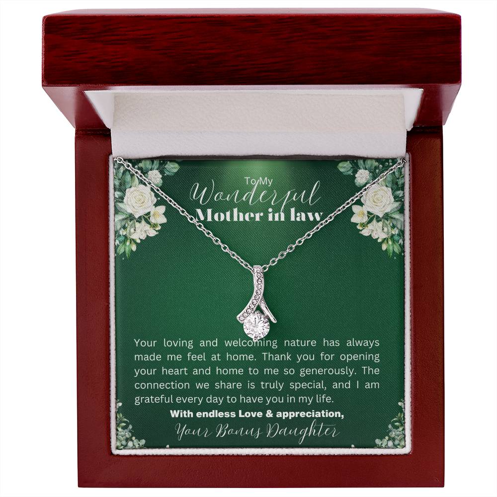 Elegant gift box with a necklace and a special message for a beloved mother-in-law.